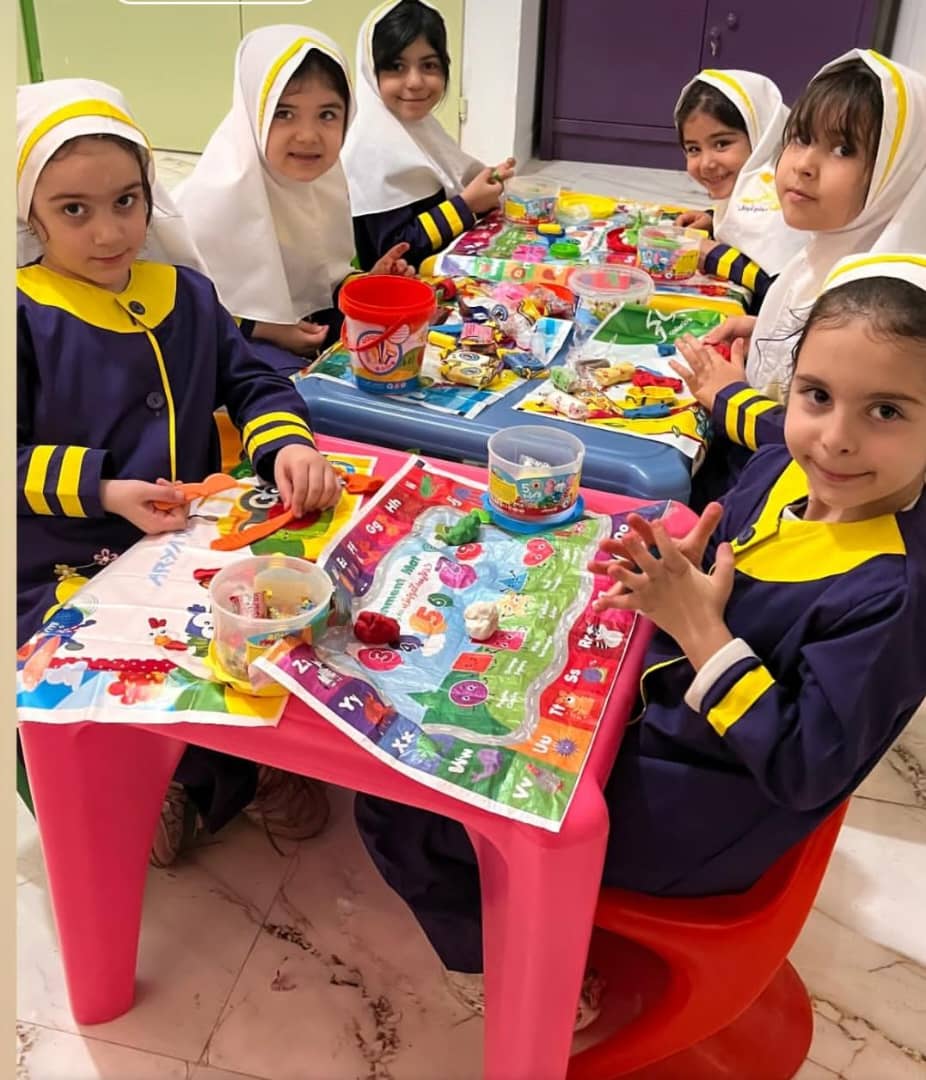 مجتمع آموزشی غیردولتی اباصالح فاطمیه در پاکدشت